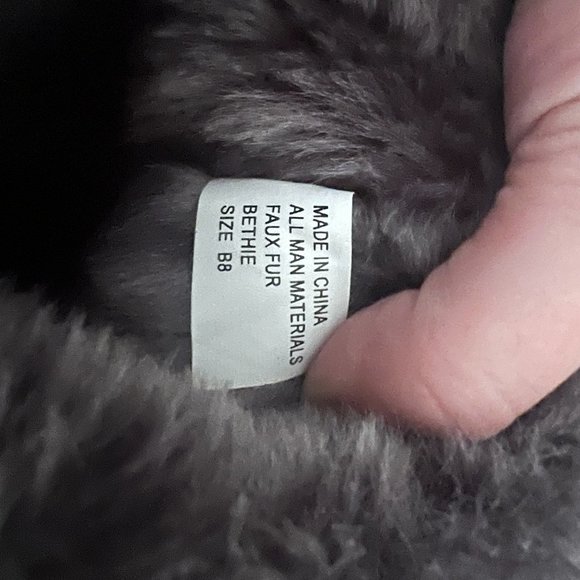 Kate Spade Bethie faux fur Rabbit Bunny Slippers size 8 **PLEASE READ** - Picture 6 of 13